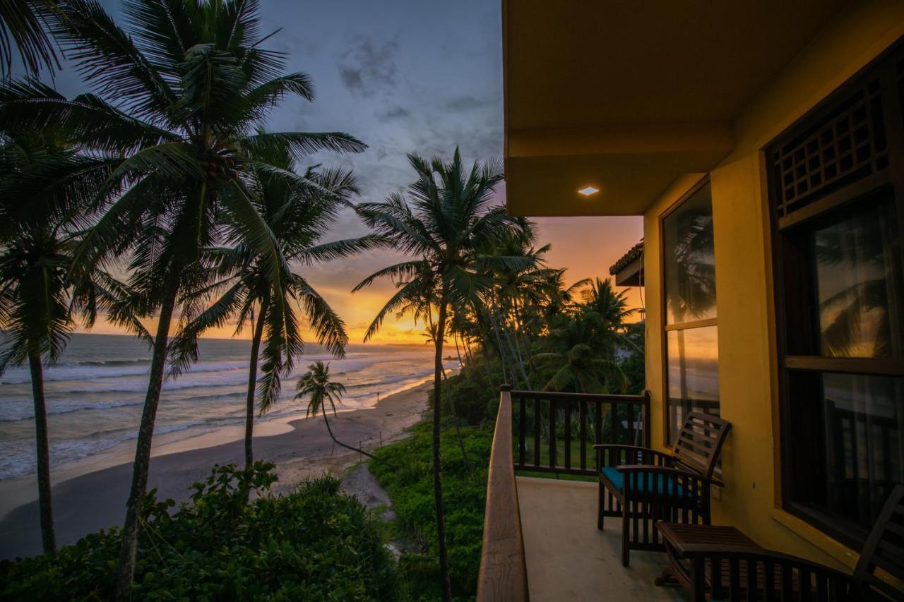 Top Secret Beach Hotel Matara Bagian luar foto