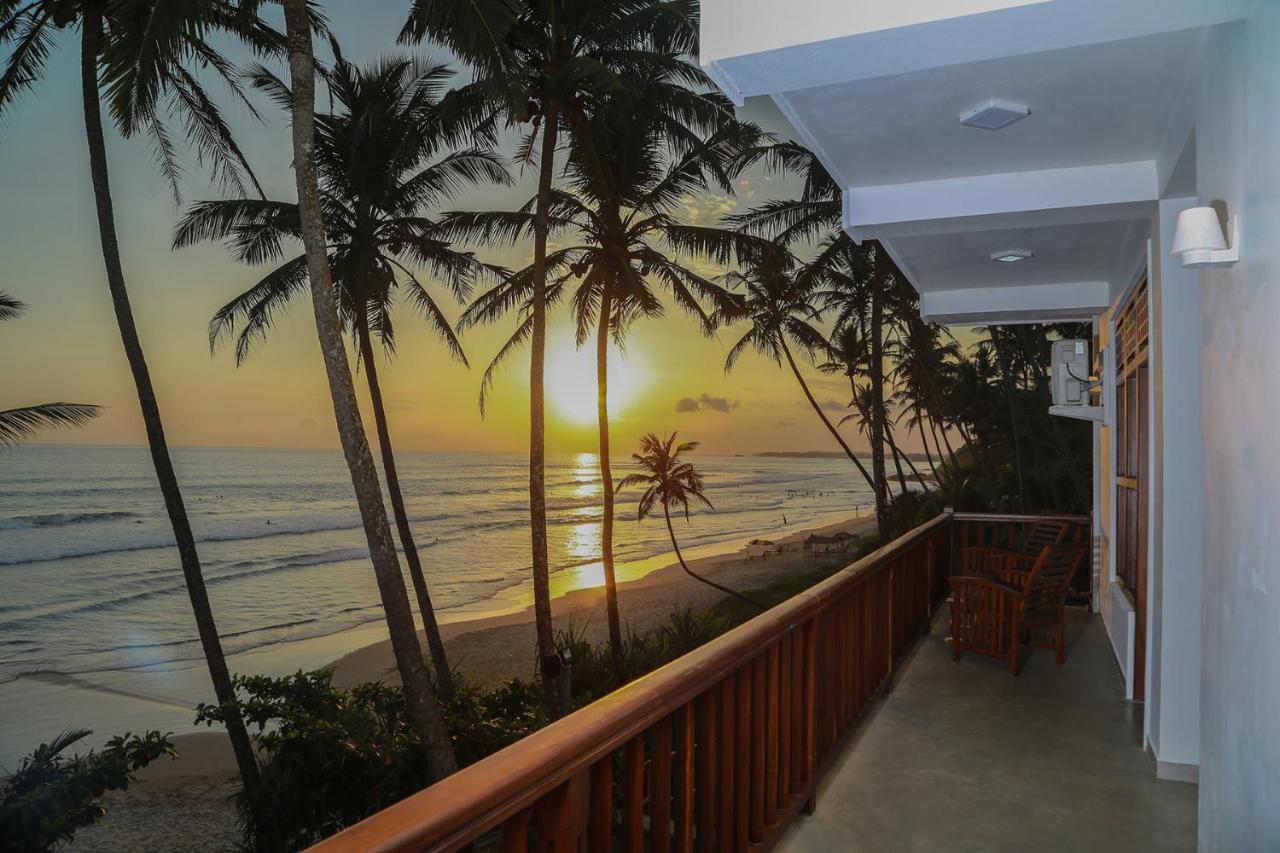 Top Secret Beach Hotel Matara Bagian luar foto